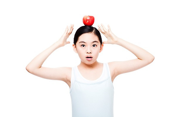 포토 JPG 스튜디오촬영 학생 라이프스타일 여학생 여자 음식 포즈 몸매관리 다이어트 과일 중학생 청소년 실내 한명 누끼 사람 동양인 상반신 앞모습 10대 빨간색 민소매 뷰티 십대라이프스타일 한국인 사과 균형 순수 여중생 머리위 청순 여자만 여자한명만 십대만 십대여자만 십대여자한명만 국내포토 1 뷰포인트 컬러 컨셉 상의 건강 인종 내부 생활 파일형식