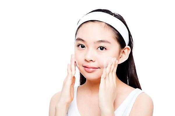 포토 JPG 스튜디오촬영 학생 라이프스타일 긴머리 여학생 여자 중학생 청소년 실내 한명 누끼 사람 동양인 상반신 앞모습 10대 민소매 뷰티 십대라이프스타일 깨끗함 한국인 머리띠 세수 순수 여중생 바르기 클렌징 청순 클렌징폼 여자만 여자한명만 십대만 십대여자만 십대여자한명만 국내포토 1 헤어스타일 뷰포인트 컨셉 상의 장신구 모션 인종 내부 생활 청결 세안용품 파일형식