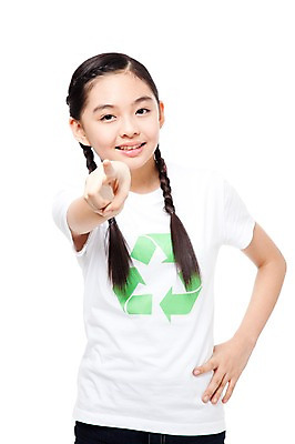 포토 JPG 스튜디오촬영 학생 라이프스타일 여학생 여자 캠페인 허리손 포즈 모션 중학생 청소년 자연 양갈래머리 땋은머리 실내 한명 서기 미소 웃음 누끼 사람 동양인 손짓 상반신 앞모습 10대 캐주얼 자연보호 환경 십대라이프스타일 그린캠페인 재활용 한국인 반팔티셔츠 가리킴 보호 지시 여중생 친환경 여자만 여자한명만 십대만 십대여자만 십대여자한명만 국내포토 1 헤어스타일 옷 뷰포인트 컨셉 티셔츠 표정 인종 내부 생활 생태계 파일형식