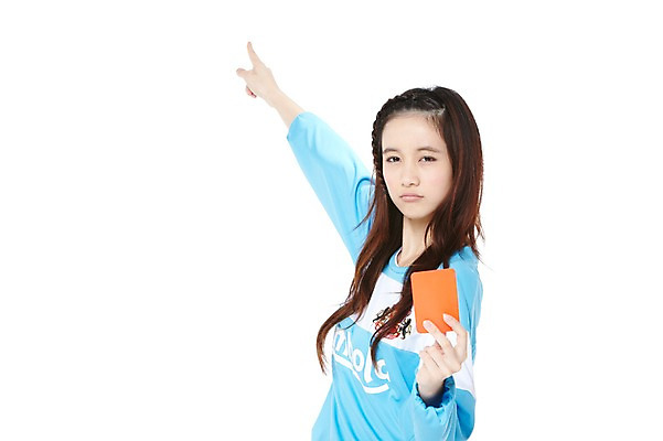 포토 JPG 스튜디오촬영 외국인 해외기획촬영 학생 라이프스타일 긴머리 2012년태국 여학생 여자 스포츠 유니폼 모션 청소년 여고생 고등학생 실내 한명 들기 누끼 사람 동양인 손짓 상반신 옆모습 10대 운동복 운동 십대라이프스타일 미식축구 축구 가리킴 심판 지시 열정 축구복 판결 퇴장 레드카드 명령 여자만 여자한명만 십대만 십대여자만 십대여자한명만 국내포토 1 헤어스타일 옷 감정 뷰포인트 건강 경고 인종 내부 생활 구기 카드_놀이용품 파일형식