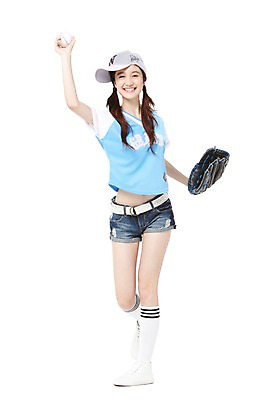 포토 JPG 스튜디오촬영 전신 외국인 해외기획촬영 모자 학생 라이프스타일 긴머리 2012년태국 여학생 여자 스포츠 운동화 유니폼 반바지 공 청소년 양갈래머리 여고생 고등학생 실내 한명 서기 미소 웃음 들기 누끼 사람 동양인 앞모습 10대 캐주얼 운동복 운동 십대라이프스타일 야구 글러브 글로브 야구글러브 던지기 니삭스 야구공 열정 야구모자 투수 야구복 여자만 여자한명만 십대만 십대여자만 십대여자한명만 국내포토 투구모자 모자_잡화 1 헤어스타일 잡화 옷 감정 스포츠용품 뷰포인트 장갑 신발 바지 모션 양말 표정 건강 인종 내부 생활 구기 야구용품 야구선수 보호장비 파일형식