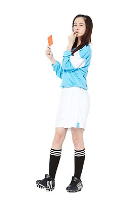 포토 JPG 스튜디오촬영 전신 외국인 해외기획촬영 학생 라이프스타일 긴머리 2012년태국 여학생 여자 스포츠 운동화 유니폼 청소년 여고생 고등학생 실내 한명 서기 들기 누끼 사람 동양인 옆모습 10대 운동복 운동 십대라이프스타일 미식축구 축구 심판 니삭스 불기 호루라기 열정 축구복 축구화 판결 퇴장 레드카드 여자만 여자한명만 십대만 십대여자만 십대여자한명만 국내포토 1 헤어스타일 옷 감정 뷰포인트 신발 축구용품 모션 양말 건강 경고 인종 내부 생활 구기 카드_놀이용품 파일형식