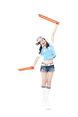 포토 JPG 스튜디오촬영 전신 외국인 해외기획촬영 모자 학생 라이프스타일 긴머리 2012년태국 여학생 여자 스포츠 포즈 운동화 유니폼 반바지 응원 모션 청소년 양갈래머리 여고생 고등학생 실내 한명 서기 미소 웃음 들기 누끼 사람 동양인 앞모습 10대 캐주얼 운동복 운동 십대라이프스타일 점프 야구 응원용품 니삭스 치어리더 열정 야구모자 서포터즈 야구복 막대풍선 여자만 여자한명만 십대만 십대여자만 십대여자한명만 국내포토 모자_잡화 1 헤어스타일 잡화 옷 감정 뷰포인트 신발 바지 양말 표정 건강 인종 내부 생활 구기 야구용품 오브젝트 풍선 파일형식