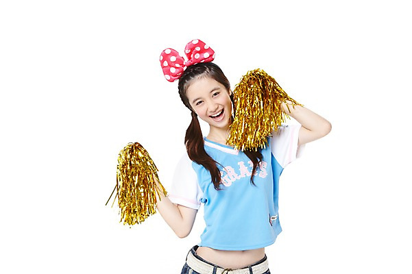 포토 JPG 스튜디오촬영 외국인 해외기획촬영 학생 라이프스타일 긴머리 2012년태국 여학생 여자 스포츠 유니폼 응원 청소년 양갈래머리 여고생 고등학생 실내 한명 미소 웃음 들기 누끼 사람 동양인 상반신 앞모습 10대 캐주얼 운동복 운동 귀여움 십대라이프스타일 야구 응원용품 머리띠 즐거움 치어리더 열정 서포터즈 야구복 응원수술 여자만 여자한명만 십대만 십대여자만 십대여자한명만 국내포토 1 헤어스타일 옷 감정 뷰포인트 컨셉 장신구 모션 표정 건강 인종 내부 생활 구기 오브젝트 파일형식