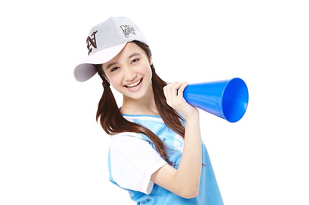 포토 JPG 스튜디오촬영 외국인 해외기획촬영 모자 학생 라이프스타일 긴머리 2012년태국 여학생 여자 스포츠 유니폼 응원 청소년 양갈래머리 여고생 고등학생 실내 한명 미소 웃음 들기 누끼 사람 동양인 상반신 옆모습 10대 캐주얼 운동복 운동 십대라이프스타일 확성기 야구 응원용품 치어리더 열정 야구모자 응원나팔 야구복 여자만 여자한명만 십대만 십대여자만 십대여자한명만 국내포토 모자_잡화 1 헤어스타일 잡화 옷 감정 뷰포인트 모션 표정 건강 인종 내부 생활 구기 야구용품 오브젝트 파일형식