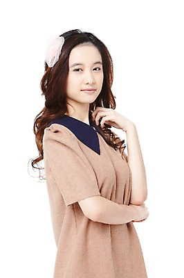 포토 JPG 스튜디오촬영 외국인 해외기획촬영 학생 라이프스타일 긴머리 2012년태국 원피스 여학생 여자 청소년 여고생 고등학생 실내 한명 누끼 사람 동양인 상반신 옆모습 10대 캐주얼 십대라이프스타일 머리띠 여자만 여자한명만 십대만 십대여자만 십대여자한명만 국내포토 1 헤어스타일 옷 뷰포인트 장신구 인종 내부 생활 파일형식