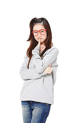 포토 JPG 스튜디오촬영 외국인 해외기획촬영 학생 라이프스타일 긴머리 2012년태국 여학생 여자 안경 포즈 청소년 여고생 고등학생 실내 한명 서기 누끼 사람 동양인 앞모습 10대 캐주얼 귀여움 십대라이프스타일 청바지 여자만 여자한명만 십대만 십대여자만 십대여자한명만 안경낌 국내포토 1 헤어스타일 잡화 옷 뷰포인트 컨셉 바지 모션 인종 내부 생활 파일형식