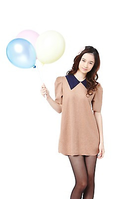 포토 JPG 스튜디오촬영 외국인 해외기획촬영 학생 라이프스타일 긴머리 2012년태국 원피스 여학생 여자 청소년 놀이 여고생 고등학생 실내 한명 서기 들기 누끼 사람 동양인 앞모습 10대 캐주얼 치마 십대라이프스타일 머리띠 풍선 풍선놀이 여자만 여자한명만 십대만 십대여자만 십대여자한명만 국내포토 1 헤어스타일 옷 뷰포인트 장신구 모션 하의 인종 내부 생활 파일형식