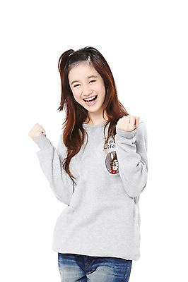 포토 JPG 스튜디오촬영 외국인 해외기획촬영 학생 라이프스타일 긴머리 2012년태국 여학생 여자 포즈 청소년 여고생 고등학생 실내 한명 서기 미소 웃음 누끼 사람 동양인 상반신 앞모습 10대 캐주얼 십대라이프스타일 청바지 즐거움 여자만 여자한명만 십대만 십대여자만 십대여자한명만 국내포토 1 헤어스타일 옷 감정 뷰포인트 바지 모션 표정 인종 내부 생활 파일형식