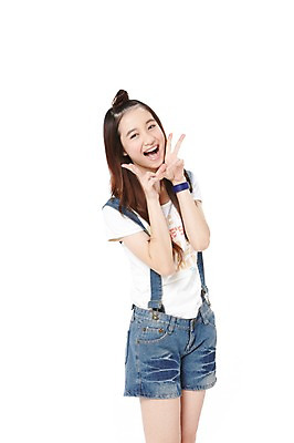 포토 JPG 스튜디오촬영 외국인 해외기획촬영 학생 라이프스타일 긴머리 2012년태국 여학생 여자 포즈 반바지 청소년 여고생 고등학생 실내 한명 서기 미소 웃음 누끼 사람 동양인 손짓 앞모습 10대 캐주얼 귀여움 십대라이프스타일 멜빵바지 손목시계 브이 V 애교 여자만 여자한명만 십대만 십대여자만 십대여자한명만 국내포토 1 헤어스타일 알파벳 옷 뷰포인트 시계 컨셉 장신구 바지 모션 표정 인종 내부 생활 멜빵 파일형식