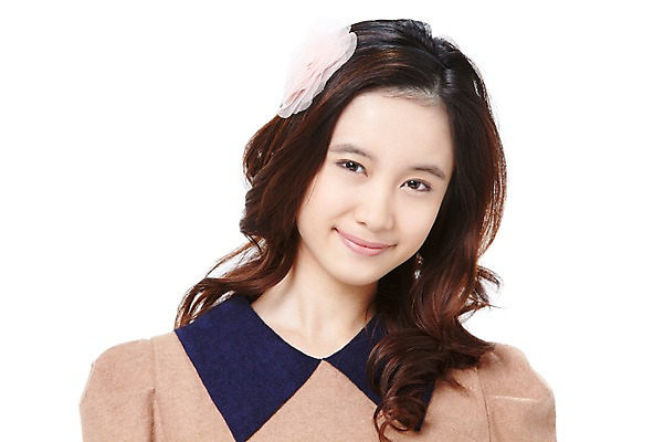 포토 JPG 스튜디오촬영 외국인 해외기획촬영 학생 라이프스타일 긴머리 2012년태국 원피스 여학생 여자 청소년 여고생 고등학생 실내 한명 미소 웃음 누끼 사람 동양인 상반신 앞모습 10대 캐주얼 십대라이프스타일 머리띠 여자만 여자한명만 십대만 십대여자만 십대여자한명만 국내포토 1 헤어스타일 옷 뷰포인트 장신구 표정 인종 내부 생활 파일형식