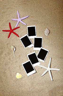 포토 JPG 스튜디오촬영 배너 계절 종이 모래 여행 백그라운드 컨셉 휴가 조개 불가사리 사각프레임 프레임 알림판 실내 틀 해변 사람없음 여름 여름휴가 바캉스 하이앵글 모래사장 흰색 메모지 조개껍데기 소라 상품 필름 알림 오브젝트 여행용품 폴라로이드 폴라로이드사진 국내포토 바다 뷰포인트 컬러 어패류 극피동물 내부 카메라 사각형 사무용품 파일형식 여름_계절