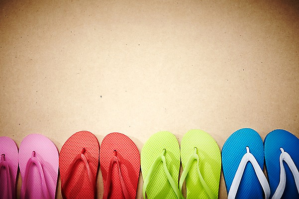 포토 JPG 스튜디오촬영 잡화 계절 백그라운드 신발 슬리퍼 실내 사람없음 여름 하이앵글 컬러풀 여러개 샌들 쪼리 한켤레 여러켤레 국내포토 1 뷰포인트 컬러 다수 내부 파일형식