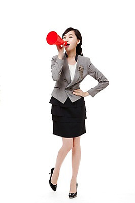 포토 JPG 스튜디오촬영 전신 직업 우먼라이프 라이프스타일 여자 허리손 포즈 비즈니스 응원 모션 실내 한명 서기 들기 누끼 사람 동양인 정장 손짓 20대 성인 비즈니스라이프 확성기 외침 한국인 직장인 비즈니스우먼 알림 부름 응원나팔 다리들기 여자만 여자한명만 성인여자만 청년만 청년여자만 성인한명만 청년여자한명만 성인여자한명만 성인만 국내포토 1 옷 인종 청년 내부 생활 소리 응원용품 파일형식