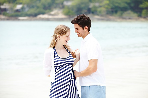 포토 JPG 주간 서양인 외국인 백인 해외기획촬영 라이프스타일 부부 커플 2012년태국 계절 여자 남자 행복 여유 한쌍 여행 휴가 휴식 사랑 서기 미소 웃음 사람 20대 성인 해변 야외 두명 아웃포커스 여름 여름휴가 바캉스 춤 청년만 성인만 국내포토 자연요소 감정 바다 컨셉 관계 모션 문화예술 촬영기법 표정 인종 청년 생활 파일형식 여름_계절