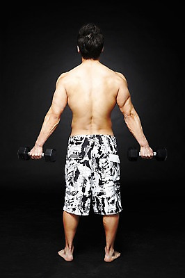 포토 JPG 스튜디오촬영 전신 라이프스타일 남자 맨라이프 포즈 몸매관리 반바지 모션 맨발 검은배경 근육 상의탈의 실내 건강 한명 서기 들기 사람 동양인 20대 성인 뒷모습 운동 건강관리 운동기구 헬스 아령 한국인 웨이트트레이닝 팔운동 헬스동작 남자만 남자한명만 성인남자만 청년만 청년남자만 청년남자한명만 성인한명만 성인남자한명만 성인만 국내포토 1 뷰포인트 백그라운드 다이어트 바지 발 탈의 관리 인종 청년 내부 생활 검은색 파일형식