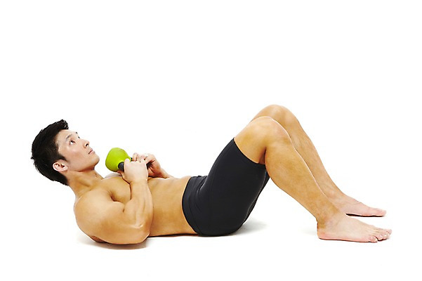 포토 JPG 스튜디오촬영 전신 라이프스타일 남자 맨라이프 포즈 몸매관리 모션 맨발 근육 상의탈의 실내 건강 한명 누끼 사람 동양인 20대 성인 옆모습 운동복 눕기 운동 건강관리 운동기구 헬스 아령 한국인 웨이트트레이닝 헬스동작 케틀벨 케틀벨운동 남자만 남자한명만 성인남자만 청년만 청년남자만 청년남자한명만 성인한명만 성인남자한명만 성인만 국내포토 1 옷 뷰포인트 다이어트 발 탈의 관리 인종 청년 내부 생활 파일형식