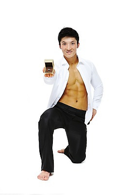 포토 JPG 스튜디오촬영 전신 라이프스타일 남자 맨라이프 허리손 포즈 컨셉 프로포즈 몸매관리 모션 맨발 근육 실내 한명 미소 웃음 들기 누끼 사람 동양인 정장 턱시도 20대 성인 앞모습 운동 건강관리 헬스 한국인 반지 무릎꿇기 남자만 남자한명만 성인남자만 청년만 청년남자만 청년남자한명만 성인한명만 성인남자한명만 성인만 국내포토 1 옷 뷰포인트 다이어트 장신구 발 표정 건강 관리 인종 청년 내부 생활 파일형식