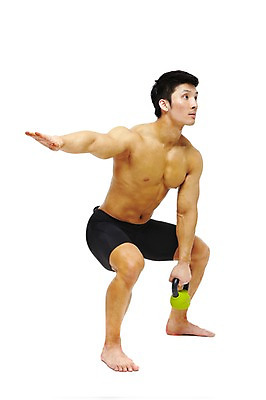 포토 JPG 스튜디오촬영 전신 라이프스타일 남자 맨라이프 포즈 몸매관리 모션 맨발 팔벌리기 근육 상의탈의 실내 건강 한명 서기 들기 누끼 사람 동양인 20대 성인 옆모습 운동복 운동 건강관리 운동기구 헬스 아령 한국인 구부린 웨이트트레이닝 균형 헬스동작 케틀벨 케틀벨운동 남자만 남자한명만 성인남자만 청년만 청년남자만 청년남자한명만 성인한명만 성인남자한명만 성인만 국내포토 1 옷 뷰포인트 다이어트 발 탈의 관리 인종 청년 내부 생활 파일형식