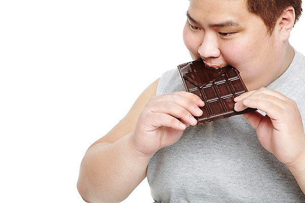 포토 JPG 스튜디오촬영 라이프스타일 남자 음식 몸매관리 다이어트 실내 건강 한명 들기 누끼 사람 동양인 상반신 20대 성인 앞모습 건강관리 초콜릿 한국인 먹기 비만 군것질 고칼로리 남자만 남자한명만 성인남자만 청년만 청년남자만 청년남자한명만 성인한명만 성인남자한명만 성인만 국내포토 1 뷰포인트 모션 디저트 관리 인종 청년 내부 생활 몸매 칼로리 파일형식