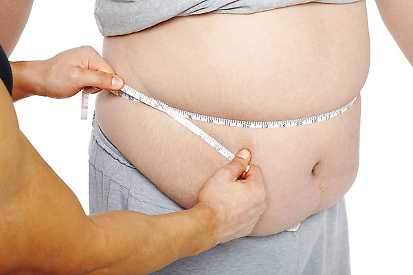 포토 JPG 스튜디오촬영 라이프스타일 손 여자 남자 신체 몸매관리 다이어트 실내 줄자 건강 서기 들기 누끼 사람 20대 성인 두명 앞모습 신체부위 운동복 건강관리 비만 측정 트레이너 사이즈 개인지도 복부비만 뱃살 허리사이즈 허리측정 복부 청년만 성인만 국내포토 옷 뷰포인트 모션 자 관리 청년 내부 생활 헬스 몸매 연습 파일형식