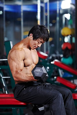 포토 JPG 라이프스타일 남자 포즈 몸매관리 근육 상의탈의 실내 건강 한명 들기 사람 앉기 20대 성인 아웃포커스 운동복 운동 건강관리 운동기구 헬스 아령 헬스장 한국인 목표 웨이트트레이닝 연습 팔운동 헬스동작 열정 알통 시티드덤벨컬 이두운동 남자만 남자한명만 성인남자만 청년만 청년남자만 청년남자한명만 성인한명만 성인남자한명만 성인만 국내포토 1 옷 감정 컨셉 다이어트 모션 탈의 촬영기법 관리 동양인 청년 내부 생활 파일형식