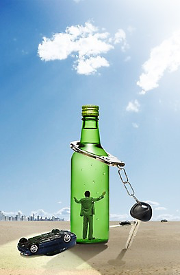 PSD 구름 편집 편집이미지 건축물 남자 캠페인 포즈 모션 자동차 하늘 열쇠 술병 건강 한명 서기 사람 빌딩 성인 건물 뒷모습 손들기 건강관리 미니어처 알코올 떨어짐 병 결심 교통사고 수갑 알림 소주 소주병 금주 음주운전 자동차열쇠 갇힘 미니카 남자만 남자한명만 성인남자만 성인만 이미지편집 자연요소 1 식기 건축 육상교통 뷰포인트 컨셉 병_용기 주류 관리 모형 운전 범죄 사건 파일형식