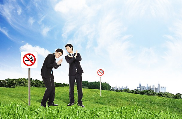 전신 PSD 나무 식물 구름 편집 편집이미지 라이프스타일 건축물 남자 캠페인 맨라이프 포즈 비즈니스 모션 하늘 불 흡연 담배 경고 서기 들기 사람 동양인 정장 손짓 빌딩 잔디 초원 20대 성인 두명 건물 라이프 비즈니스라이프 한국인 금지 직장인 비즈니스맨 풀 숲 X 결심 상사 직원 부하 금연 라이터 남자만 성인남자만 청년만 청년남자만 성인만 이미지편집 자연요소 직업 알파벳 옷 건축 컨셉 인종 청년 생활 사회이슈 파일형식