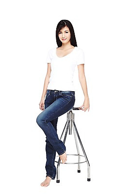 포토 JPG 스튜디오촬영 전신 외국인 해외기획촬영 우먼라이프 라이프스타일 긴머리 2012년태국 여자 포즈 의자 맨발 실내 한명 미소 웃음 누끼 사람 앉기 동양인 20대 성인 앞모습 캐주얼 활발 청바지 편안함 의료성형뷰티 여자만 여자한명만 성인여자만 청년만 청년여자만 성인한명만 청년여자한명만 성인여자한명만 성인만 국내포토 1 헤어스타일 옷 뷰포인트 가구 컨셉 바지 모션 발 표정 인종 청년 내부 생활 감각 파일형식