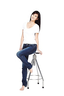 포토 JPG 스튜디오촬영 전신 외국인 해외기획촬영 우먼라이프 라이프스타일 긴머리 2012년태국 여자 포즈 의자 맨발 실내 한명 미소 웃음 누끼 사람 앉기 동양인 20대 성인 앞모습 캐주얼 활발 청바지 편안함 의료성형뷰티 여자만 여자한명만 성인여자만 청년만 청년여자만 성인한명만 청년여자한명만 성인여자한명만 성인만 국내포토 1 헤어스타일 옷 뷰포인트 가구 컨셉 바지 모션 발 표정 인종 청년 내부 생활 감각 파일형식