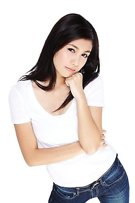 포토 JPG 스튜디오촬영 외국인 해외기획촬영 우먼라이프 라이프스타일 긴머리 2012년태국 여자 포즈 실내 한명 서기 누끼 사람 동양인 상반신 20대 성인 앞모습 캐주얼 하이앵글 턱괴기 활발 올려보기 청바지 편안함 의료성형뷰티 여자만 여자한명만 성인여자만 청년만 청년여자만 성인한명만 청년여자한명만 성인여자한명만 성인만 국내포토 1 헤어스타일 옷 뷰포인트 컨셉 바지 모션 인종 청년 내부 생활 감각 파일형식