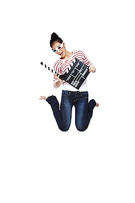 포토 JPG 스튜디오촬영 전신 외국인 해외기획촬영 우먼라이프 라이프스타일 2012년태국 여자 포즈 모션 맨발 실내 한명 미소 웃음 들기 누끼 사람 동양인 20대 성인 앞모습 캐주얼 달리기 점프 활발 감상 청바지 클래퍼보드 영화 3D안경 영화감상 여자만 여자한명만 성인여자만 청년만 청년여자만 성인한명만 청년여자한명만 성인여자한명만 성인만 국내포토 1 옷 안경 뷰포인트 컨셉 바지 발 문화예술 표정 인종 청년 내부 생활 파일형식