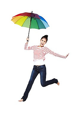 포토 JPG 스튜디오촬영 전신 외국인 해외기획촬영 우먼라이프 라이프스타일 2012년태국 잡화 여자 포즈 우산 모션 맨발 실내 한명 미소 웃음 들기 누끼 사람 동양인 20대 성인 앞모습 캐주얼 달리기 점프 활발 청바지 여자만 여자한명만 성인여자만 청년만 청년여자만 성인한명만 청년여자한명만 성인여자한명만 성인만 국내포토 1 옷 뷰포인트 컨셉 바지 발 표정 인종 청년 내부 생활 파일형식