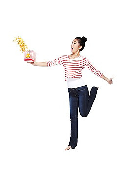 포토 JPG 스튜디오촬영 전신 외국인 해외기획촬영 우먼라이프 라이프스타일 2012년태국 여자 포즈 모션 맨발 실내 한명 들기 누끼 사람 동양인 20대 성인 옆모습 캐주얼 달리기 점프 놀람 활발 청바지 팝콘 쏟아짐 다리들기 여자만 여자한명만 성인여자만 청년만 청년여자만 성인한명만 청년여자한명만 성인여자한명만 성인만 국내포토 1 옷 감정 뷰포인트 컨셉 바지 발 표정 인종 청년 내부 생활 파일형식