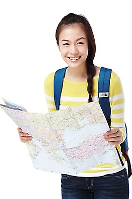 포토 JPG 스튜디오촬영 외국인 해외기획촬영 우먼라이프 라이프스타일 긴머리 2012년태국 여자 여행 지도 가방 배낭 땋은머리 실내 한명 서기 미소 웃음 들기 누끼 사람 동양인 상반신 20대 성인 앞모습 캐주얼 청바지 즐거움 배낭여행 여행지도 길찾기 여자만 여자한명만 성인여자만 청년만 청년여자만 성인한명만 청년여자한명만 성인여자한명만 성인만 국내포토 1 헤어스타일 잡화 옷 감정 뷰포인트 바지 모션 표정 인종 청년 내부 생활 파일형식