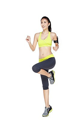 포토 JPG 스튜디오촬영 전신 외국인 해외기획촬영 우먼라이프 라이프스타일 2012년태국 여자 음악 이어폰 포즈 운동화 실내 건강 한명 미소 웃음 누끼 사람 동양인 20대 성인 옆모습 스마트폰 운동복 민소매 달리기 조깅 운동 음악감상 감상 듣기 목표 탱크톱 암밴드 의료성형뷰티 여자만 여자한명만 성인여자만 청년만 청년여자만 성인한명만 청년여자한명만 성인여자한명만 성인만 국내포토 1 옷 뷰포인트 음향기기 신발 컨셉 상의 모션 문화예술 표정 인종 청년 내부 생활 핸드폰 스마트기기 파일형식