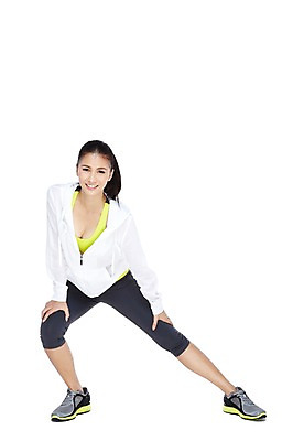 포토 JPG 스튜디오촬영 전신 외국인 해외기획촬영 우먼라이프 라이프스타일 2012년태국 여자 포즈 운동화 실내 건강 한명 서기 미소 웃음 누끼 사람 동양인 20대 성인 앞모습 운동복 운동 스트레칭 구부린 목표 다리벌리기 체조 맨손체조 하체운동 의료성형뷰티 여자만 여자한명만 성인여자만 청년만 청년여자만 성인한명만 청년여자한명만 성인여자한명만 성인만 국내포토 1 옷 뷰포인트 신발 컨셉 모션 표정 인종 청년 내부 생활 파일형식