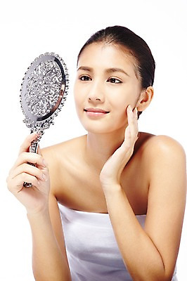 포토 JPG 스튜디오촬영 외국인 해외기획촬영 우먼라이프 라이프스타일 응시 2012년태국 여자 포즈 실내 한명 들기 누끼 사람 동양인 상반신 20대 성인 앞모습 뷰티 거울 튜브탑 손거울 청순 의료성형뷰티 여자만 여자한명만 성인여자만 청년만 청년여자만 성인한명만 청년여자한명만 성인여자한명만 성인만 국내포토 1 시선 뷰포인트 컨셉 상의 모션 인종 청년 내부 생활 파일형식