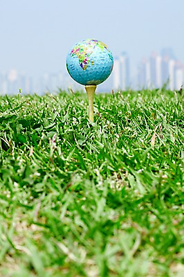 포토 JPG 주간 식물 건축물 지구 스포츠용품 스포츠 컬러 백그라운드 골프 스포츠시설 필드 레저 골프공 골프용품 빌딩 잔디 초원 사람없음 야외 건물 아웃포커스 초록색 레포츠 고층빌딩 풀 식물백그라운드 한강시민공원 국내포토 자연요소 공원 건축 공 촬영기법 구기 오브젝트 한강 시설 파일형식