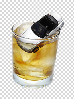 스튜디오촬영 편집이미지 캠페인 술잔 자동차 술병 잔 주류 실내 건강 사람없음 컵 건강관리 얼음 미니어처 알코올 교통사고 장난감자동차 알림 오브젝트 양주 빠짐 양주잔 금주 음주운전 PNG 편집소스 자연요소 식기 음료 육상교통 병_용기 관리 내부 장난감 모형 운전 범죄 사건 파일형식