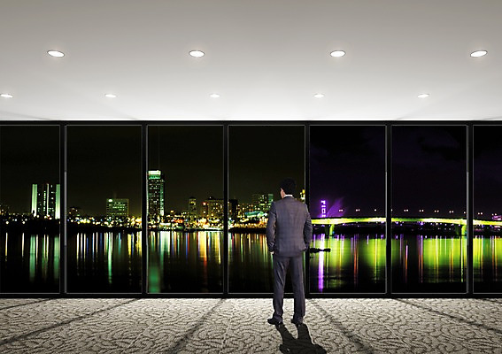 전신 PSD 편집이미지 건축물 남자 야경 가로등 비즈니스 창문 조명 한명 서기 사람 정장 빌딩 성인 건물 뒷모습 물 빛 강 반사 3D 발코니 도시 직장인 비즈니스맨 가교 남자만 남자한명만 성인남자만 성인만 편집3D 자연요소 직업 1 옷 공공시설 건축 뷰포인트 모션 야간 디지털합성 파일형식 풍경_경치