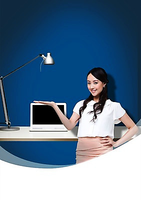 PSD 외국인 편집이미지 우먼라이프 라이프스타일 여자 허리손 포즈 비즈니스 전등 안내 한명 서기 미소 웃음 사람 동양인 손짓 상반신 노트북 컴퓨터 중국인 손들기 스탠드 직장인 비즈니스우먼 책상 여자만 여자한명만 이미지편집 직업 1 가구 모션 조명 표정 인종 생활 전자제품 파일형식