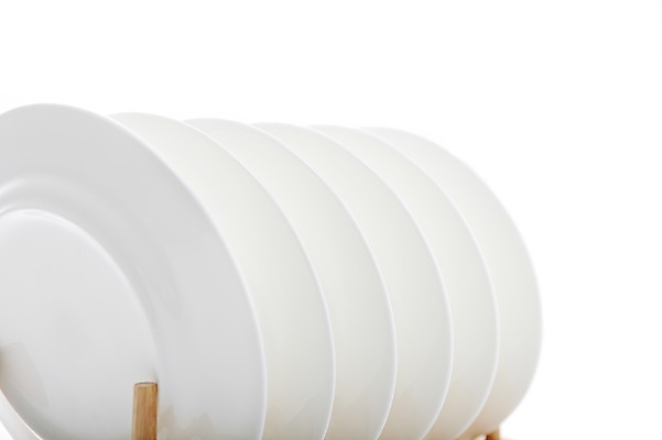 포토 JPG 스튜디오촬영 그릇 식기 접시 생활용품 주방용품 실내 누끼 사람없음 일렬 우드접시꽂이 접시꽂이 국내포토 내부 오브젝트 꽂이 파일형식