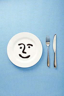 포토 JPG 스튜디오촬영 그릇 식기 접시 생활용품 백그라운드 포크 주방용품 실내 표정 사람없음 하이앵글 나이프 시럽 초코시럽 국내포토 뷰포인트 내부 초콜릿 칼 오브젝트 파일형식