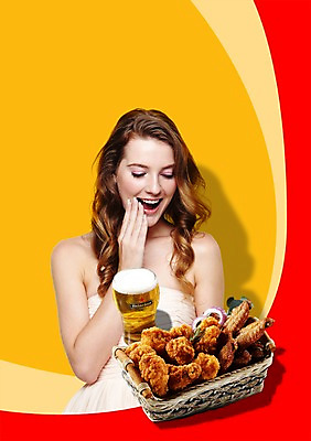 PSD 서양인 외국인 백인 편집이미지 응시 여자 음식 디저트 잔 맥주 주류 요리 한명 서기 미소 웃음 사람 손짓 상반신 성인 컵 손들기 바구니 통닭 치킨 프라이드치킨 닭고기 거품 닭 음주 안주 야식 음식전단 배달음식 여자만 여자한명만 성인여자만 성인만 치맥 이미지편집 1 식기 시선 음료 모션 조류 표정 육류 인종 배달 전단 닭고기요리 파일형식