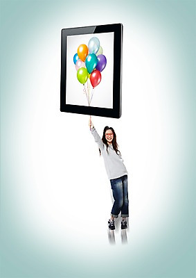 전신 PSD 외국인 편집이미지 학생 긴머리 여학생 여자 안경 운동화 청소년 놀이 여고생 고등학생 무선통신 한명 서기 미소 들기 사람 손짓 앞모습 10대 캐주얼 태블릿 청바지 풍선 십대여자한명만 안경낌 이미지편집 1 헤어스타일 잡화 옷 뷰포인트 신발 바지 통신 모션 표정 인종 전자제품 스마트기기 여자한명만 십대여자만 파일형식