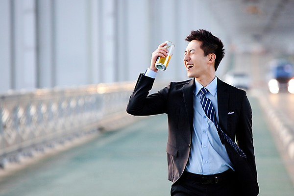 포토 JPG 주간 직업 라이프스타일 남자 도로 여유 음료 맨라이프 비즈니스 난간 휴식 맥주 주류 한명 들기 사람 동양인 정장 상반신 20대 성인 취미 야외 앞모습 아웃포커스 비즈니스라이프 눈감음 산책 한국인 직장인 비즈니스맨 음주 한강 상쾌 캔맥주 가교 남자만 남자한명만 성인남자만 청년만 청년남자만 청년남자한명만 성인한명만 성인남자한명만 성인만 혼족 낮술 국내포토 자연요소 1 건축물 옷 감정 길 뷰포인트 컨셉 교통시설 모션 서울 촬영기법 인종 청년 생활 캔 랜드마크 싱글라이프 파일형식