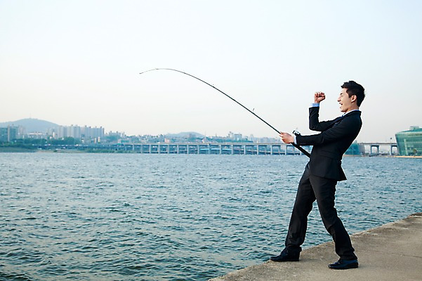포토 JPG 주간 전신 직업 라이프스타일 남자 여유 맨라이프 비즈니스 낚시 휴식 한명 서기 미소 웃음 들기 사람 동양인 정장 손짓 빌딩 20대 성인 취미 야외 옆모습 비즈니스라이프 강 주먹 한국인 직장인 비즈니스맨 낚싯대 강가 한강 상쾌 가교 남자만 남자한명만 성인남자만 청년만 청년남자만 청년남자한명만 성인한명만 성인남자한명만 성인만 국내포토 자연요소 1 건축물 옷 감정 뷰포인트 컨셉 모션 레저 서울 표정 인종 청년 건물 생활 낚시용품 랜드마크 파일형식