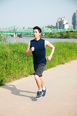 포토 JPG 주간 전신 라이프스타일 공원 남자 맨라이프 휴식 건강 한명 사람 동양인 빌딩 20대 성인 취미 야외 운동복 달리기 조깅 운동 건강관리 산책로 한국인 한강 상쾌 가교 남자만 남자한명만 성인남자만 청년만 청년남자만 청년남자한명만 성인한명만 성인남자한명만 성인만 국내포토 자연요소 1 건축물 옷 공공시설 감정 길 컨셉 모션 서울 관리 인종 청년 건물 생활 랜드마크 파일형식