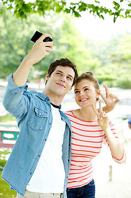 포토 JPG 주간 서양인 외국인 나무 식물 백인 한국문화 한국전통 전통 라이프스타일 커플 여자 남자 전통문화 문화 호수 커플라이프 여행 포즈 한국 미소 웃음 들기 사람 손짓 상반신 20대 성인 야외 두명 앞모습 아웃포커스 캐주얼 여행객 카메라 사진촬영 촬영 궁전 문화재 연못 즐거움 브이 경복궁 과거 전통체험 국내여행 향원지 청년만 성인만 국내포토 자연요소 동양문화 옷 감정 아시아 뷰포인트 컨셉 고건축 관계 모션 촬영기법 표정 인종 청년 생활 전자제품 체험 파일형식